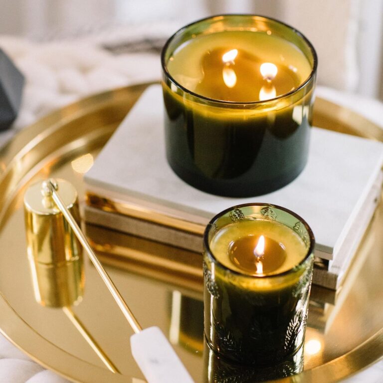 10 Best Christmas Candles for Cozy Home Décor